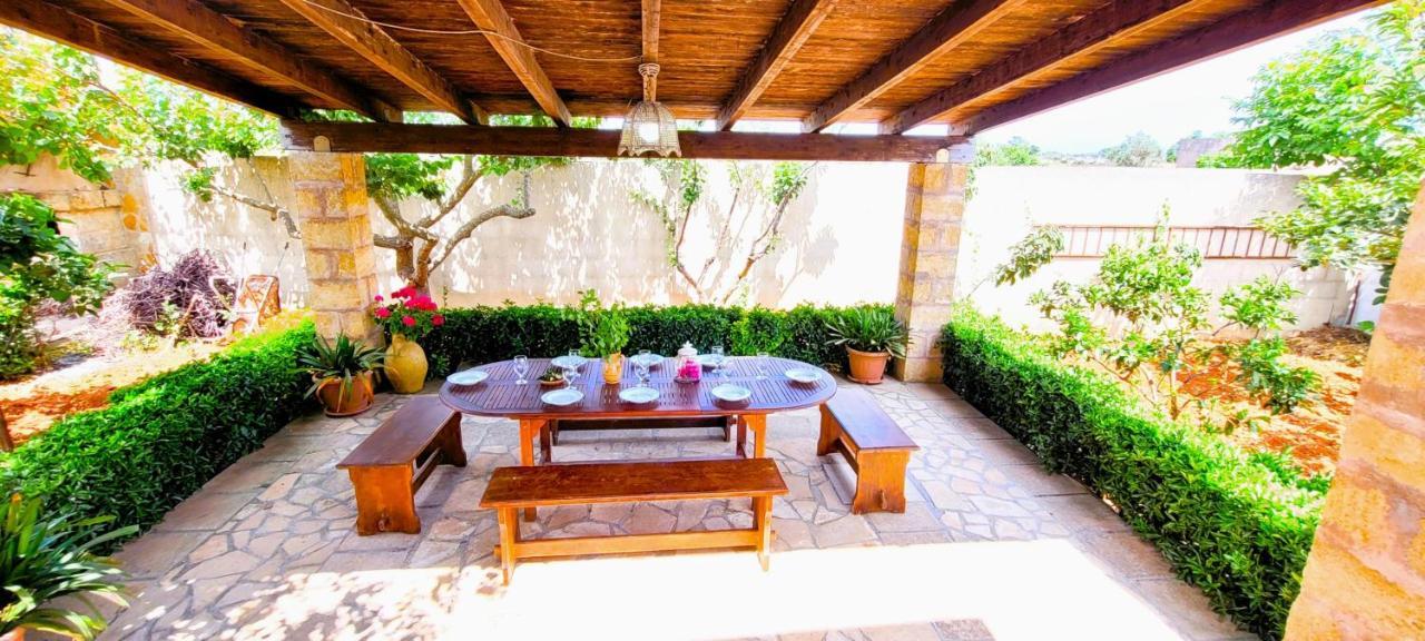 Villa Cigaline Tiggiano Exterior foto